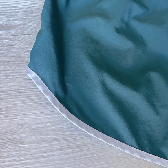 NIKE dri-fit running shorts size S EUC - Picture 13 of 15